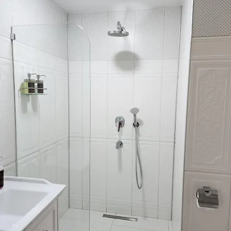 Hotel Pertevniyal Aziziye