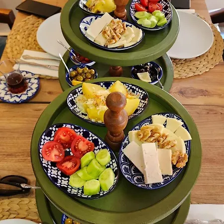 Hotel Pertevniyal Aziziye *