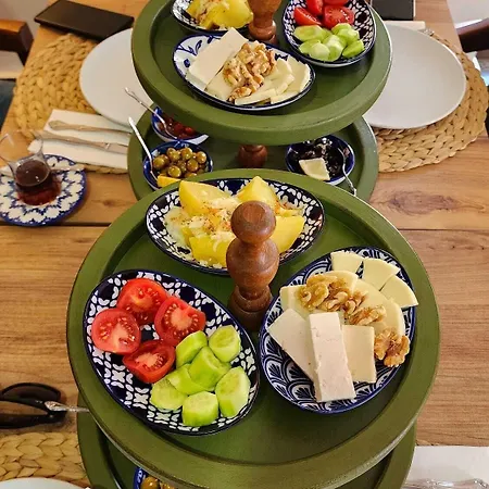 Pertevniyal Aziziye 3*