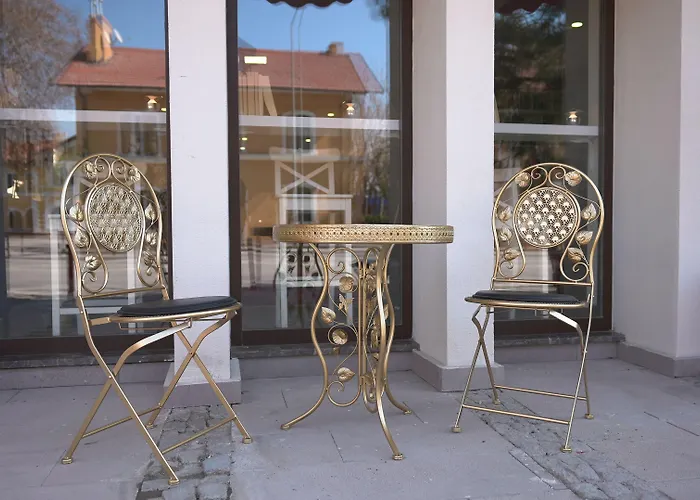 Pertevniyal Aziziye 酒店 *