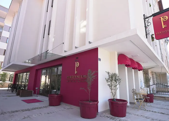 Pertevniyal Aziziye Szálloda *